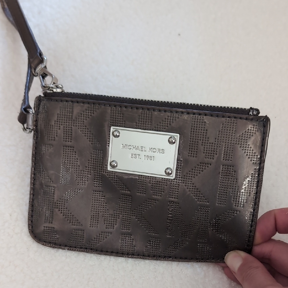 Michael Kors Metallic Silver Gray Logo Wristlet / Wallet / Small Purse